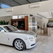 Rolls-Royce showroom in 