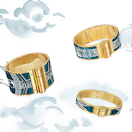 Hermès' hinged bracelets in three sizes 