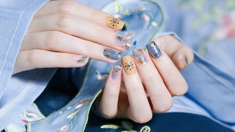 The “Nail Effect” is China's new “Lipstick Index." With younger generations pursuing bolder, personality-imbued nail art, modern C-beauty businesses are making waves. Image credit: Miss Candy