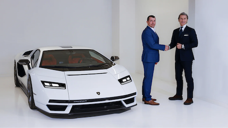 CEO of Champagne Carbon Alexandre Mea and CEO of Lamborghini Stephan Winkelmann met at Lamborghini's factory in Sant'Agata to introduce their new partnership. Image credit: Lamborghini 