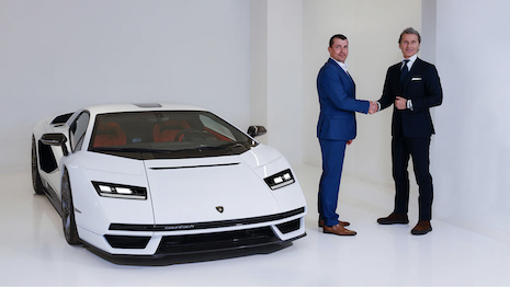 CEO of Champagne Carbon Alexandre Mea and CEO of Lamborghini Stephan Winkelmann met at Lamborghini's factory in Sant'Agata to introduce their new partnership. Image credit: Lamborghini