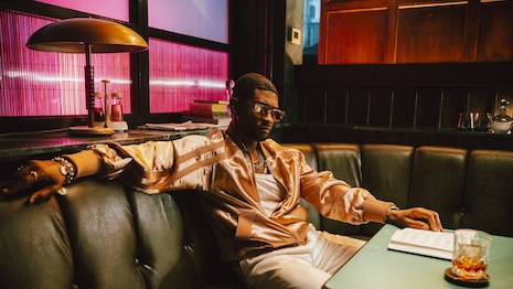 Featuring music from his upcoming album, the promotion seeks to showcase the notes of Rémy Martin’s spirits and Usher’s ballads intertwined. Image credit: Rémy Martin