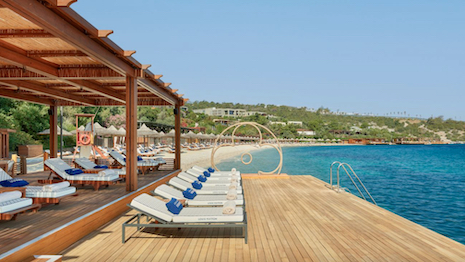 The pop-up store and beach project are set to last through the duration of the season. Image credit: Mandarin Oriental, Bodrum