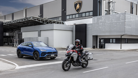 The brands analyzed three crash-prone scenarios and came to the conclusion that heightened communication between all drivers could help avoid accidents. Image credit: Lamborghini