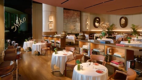 ACPV Architects Antonio Citterio Patricia Viel redesigned the room. Image courtesy of Bulgari Hotel Milano
